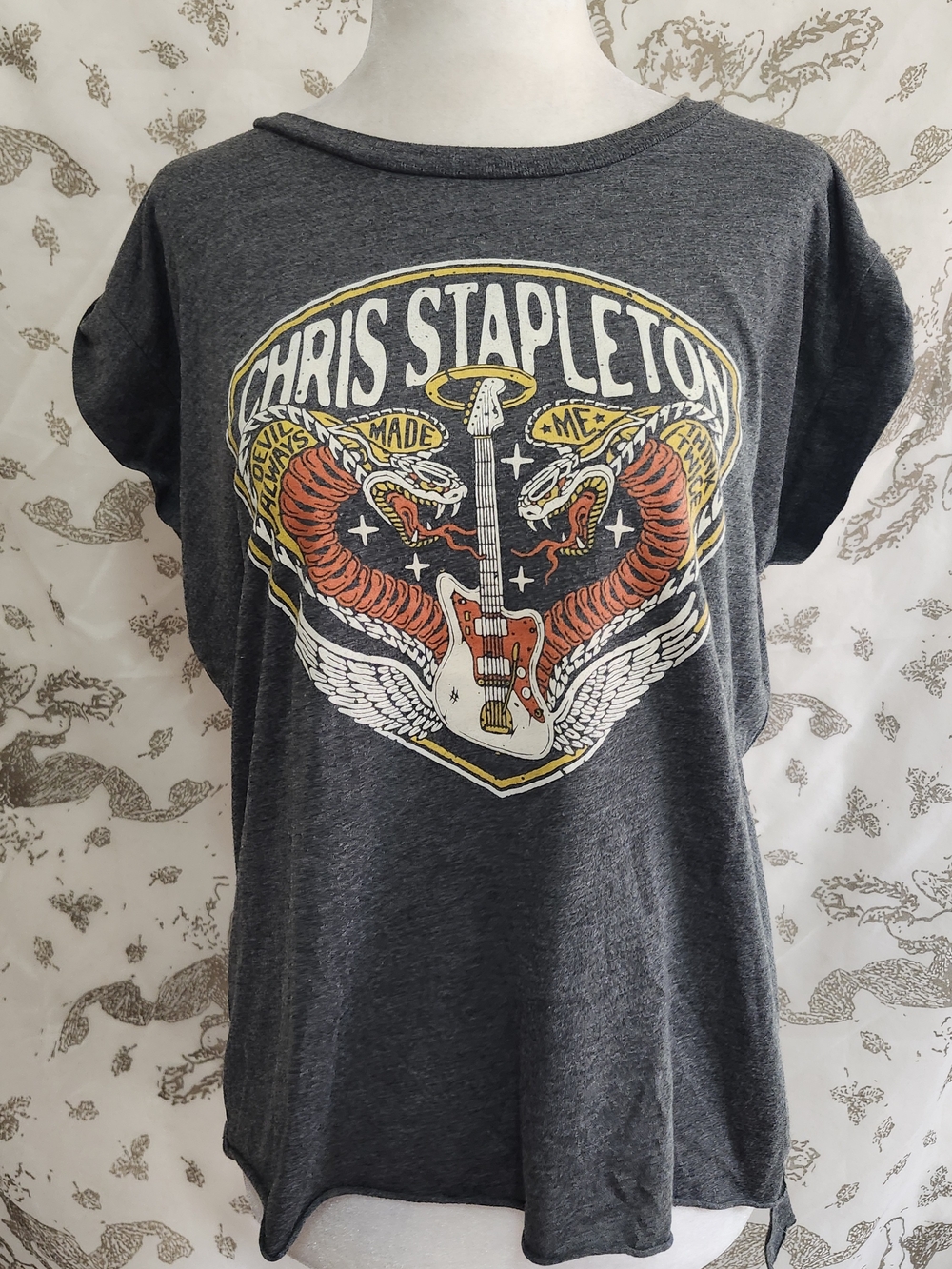 Chris Stapleton "Made Me" cobras and guitar Graphic T-Shirt M